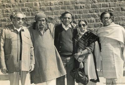 **Tyeb and Sakina Mehta with Akbar Padamsee, Jagdish Swaminathan and Ashok Vajpeyi, c. 1980s**
Photograph of Tyeb and Sakina Mehta with Akbar Padamsee, Jagdish Swaminathan and Ashok Vajpeyi. Inscribed with names of the artist and the photographer on the reverse.

